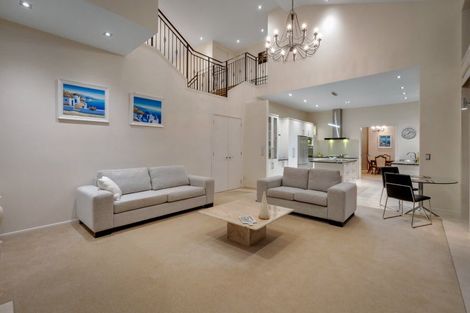 Photo of property in 39 Armstrong Farm Drive, East Tamaki Heights, Auckland, 2016