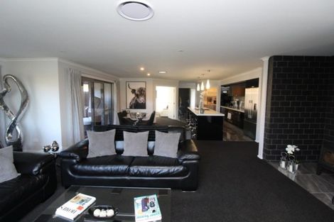 Photo of property in 18 Eric Batchelor Place, Waimate, 7924