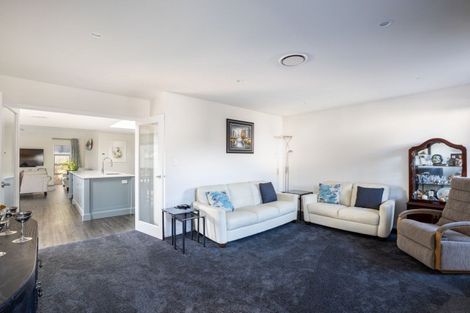 Photo of property in 7 Tupare Place, Highlands Park, New Plymouth, 4312
