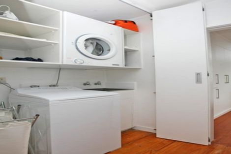 Photo of property in 72a Sar Street, Wadestown, Wellington, 6012