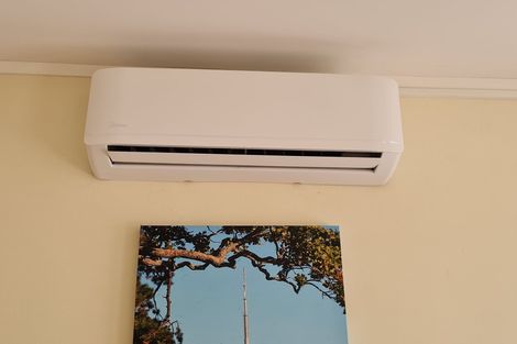 Photo of property in 31c Phillip Street, Johnsonville, Wellington, 6037