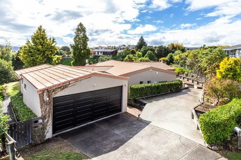 Photo of property in 8 Wall Street, Waipahihi, Taupo, 3330