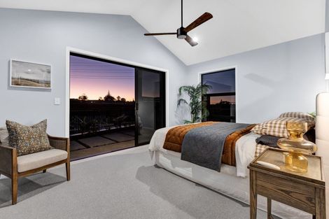 Photo of property in 54 Fernbrook Drive, Hurworth, New Plymouth, 4310