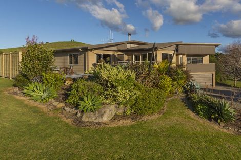 Photo of property in 8 Roger Guy Place, Welcome Bay, Tauranga, 3175
