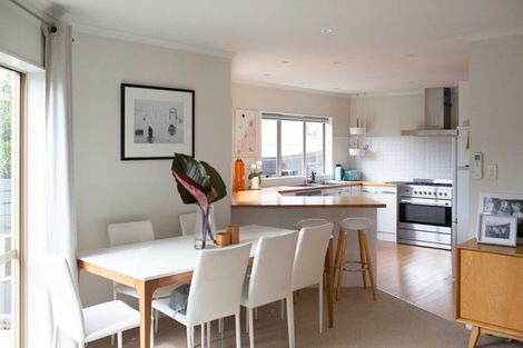 Photo of property in 15b Tide Close, Mount Wellington, Auckland, 1060