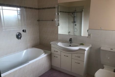 Photo of property in 22 Ruze Vida Drive, Massey, Auckland, 0614