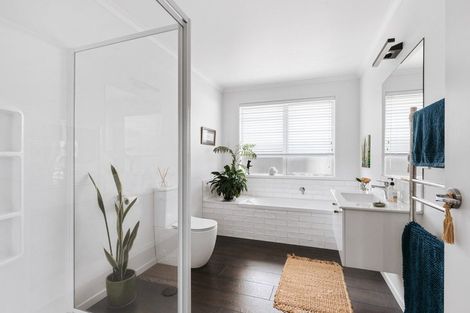 Photo of property in 30 Kauri Lane, Omokoroa, 3114