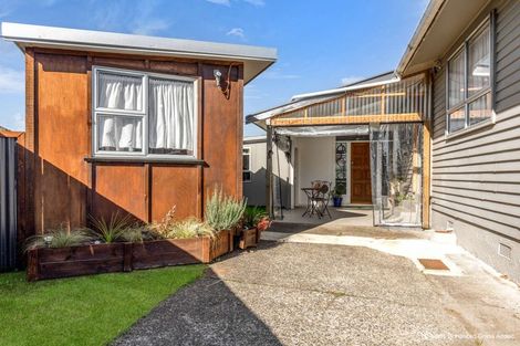 Photo of property in 17 Barnard Road, Fairy Springs, Rotorua, 3015