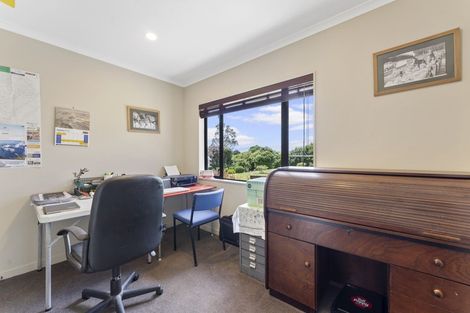 Photo of property in 45f Briarwood Road, Kelvin Grove, Palmerston North, 4470
