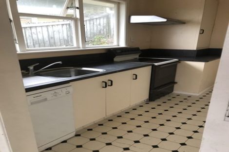 Photo of property in 92 Ironside Road, Johnsonville, Wellington, 6037