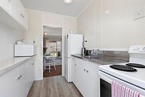 Photo of property in 40c Maunganui Road, Mount Maunganui, 3116