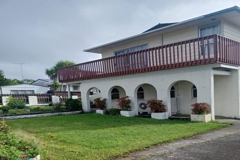 Photo of property in 37 Awaruku Road, Torbay, Auckland, 0630