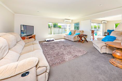 Photo of property in 75 Wayne Francis Drive, Flat Bush, Auckland, 2016