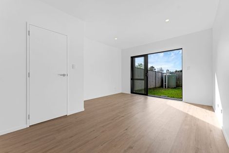 Photo of property in 7 Eileen Newey Place, Henderson, Auckland, 0612