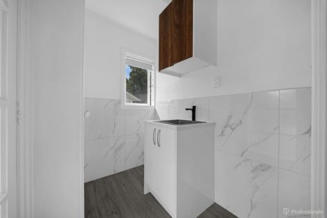 Photo of property in 11 Awatere Street, Clover Park, Auckland, 2023