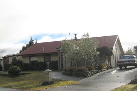 Photo of property in 6 Kawarau Place, Frankton, Queenstown, 9300