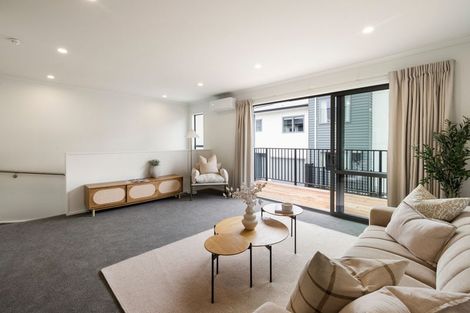 Photo of property in 6 Ruakiwi Road, Hamilton Lake, Hamilton, 3204