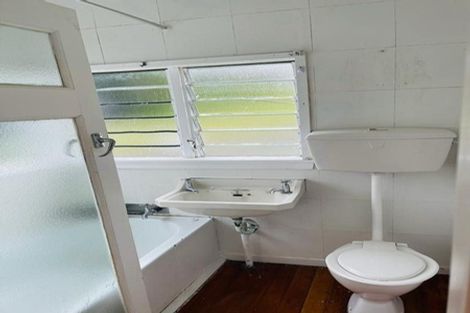 Photo of property in 22 Evans Road, Glen Eden, Auckland, 0602