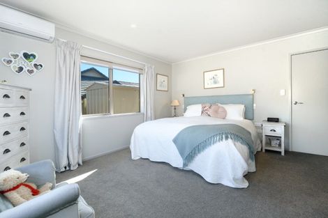 Photo of property in 162 Oteki Park Drive, Welcome Bay, Tauranga, 3112