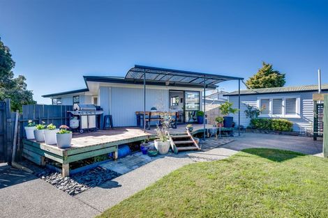 Photo of property in 1 Wynyard Crescent, Tamatea, Napier, 4112