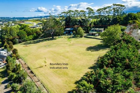 Photo of property in 28a Old Waipu Road, Mangawhai, 0505