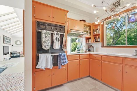 Photo of property in 182 Collingwood Street, Nelson, 7010