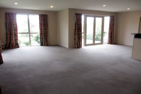 Photo of property in 66 Laing Crescent, Heathcote Valley, Christchurch, 8022