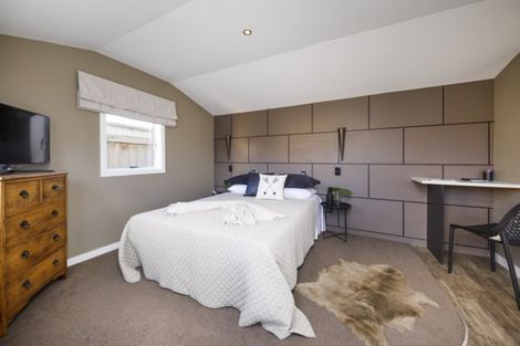 Photo of property in 102 Ferguson Street, West End, Palmerston North, 4412