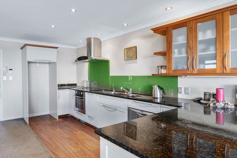 Photo of property in 17 Cooneys Drive, Matua, Tauranga, 3110