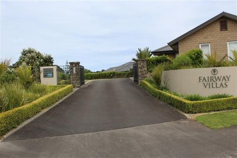Photo of property in 4/31 Links Drive, Waiwhakaiho, New Plymouth, 4312
