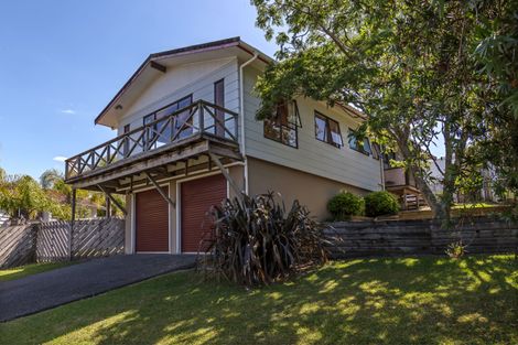 Photo of property in 16 Gerontius Lane, Snells Beach, 0920
