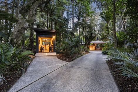Photo of property in 186b Woodlands Park Road, Titirangi, Auckland, 0604