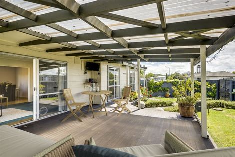 Photo of property in 1 Norfolk Street, Tamatea, Napier, 4112