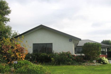 Photo of property in 34 Strachan Way, Highbury, Palmerston North, 4412