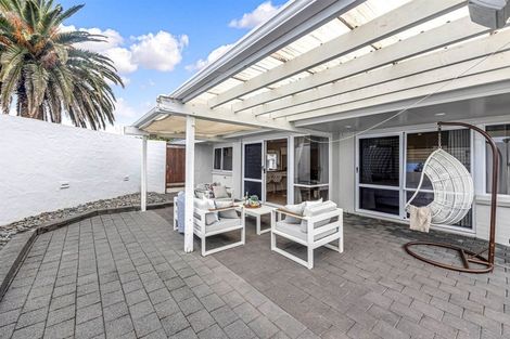 Photo of property in 1 Driscoll Place, Farm Cove, Auckland, 2012