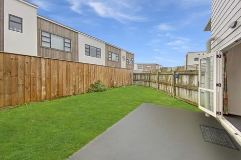Photo of property in 3/8 Waldie Grove, Avalon, Lower Hutt, 5011