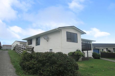 Photo of property in 42 Dominica Crescent, Grenada Village, Wellington, 6037