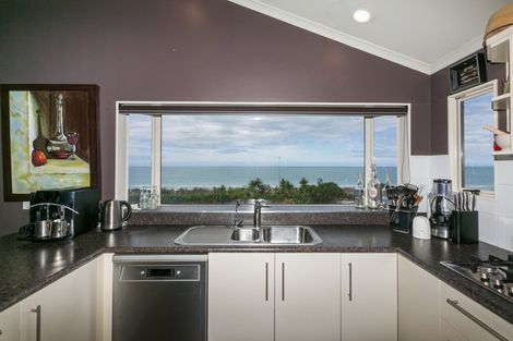 Photo of property in 245 Whirinaki Road, Eskdale, Napier, 4182