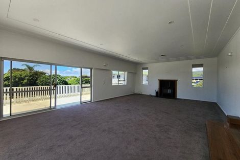 Photo of property in 36 Jans Terrace, Oakura, 4314