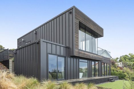 Photo of property in 3 Selleck Street, Mount Pleasant, Christchurch, 8081