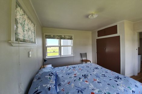 Photo of property in 13 Kawakawa Bay Coast Road, Kawakawa Bay, Papakura, 2585