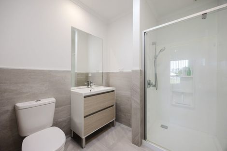 Photo of property in 32 Whenuapai Drive, Whenuapai, Auckland, 0618
