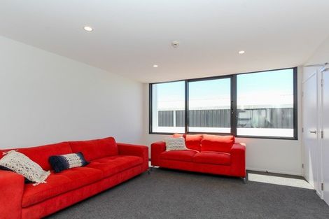 Photo of property in 8/86 Hurlstone Drive, Waiwhakaiho, New Plymouth, 4312