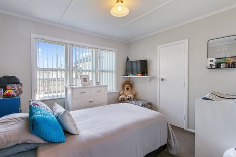 Photo of property in 14 Sandbrook Avenue, Otara, Auckland, 2023