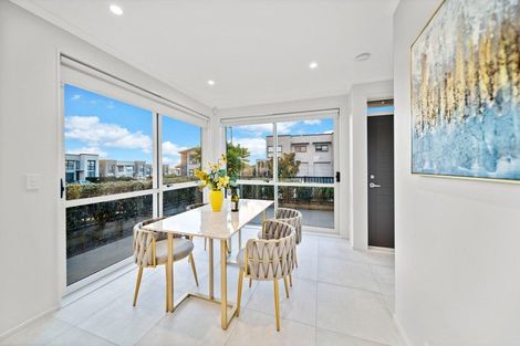 Photo of property in 3 Matairangi Avenue, Totara Heights, Auckland, 2105