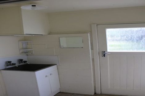 Photo of property in 36 Parkes Avenue, Saint Johns Hill, Whanganui, 4501