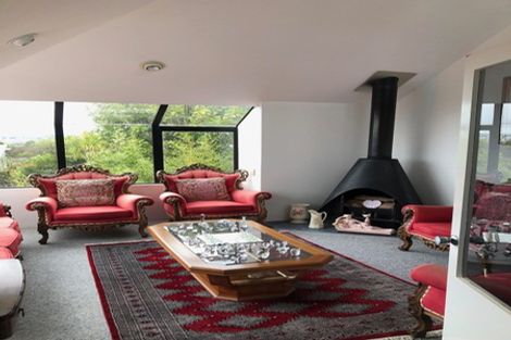 Photo of property in 2/173 East Coast Road, Castor Bay, Auckland, 0620