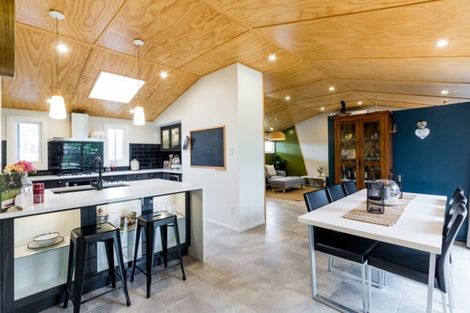 Photo of property in 9 Harpham Street, Taradale, Napier, 4112