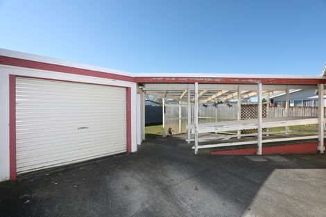 Photo of property in 42 Robinson Crescent, Westbrook, Palmerston North, 4412