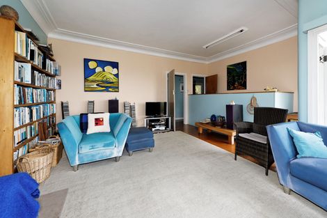 Photo of property in 3 Park Road, Titirangi, Auckland, 0604